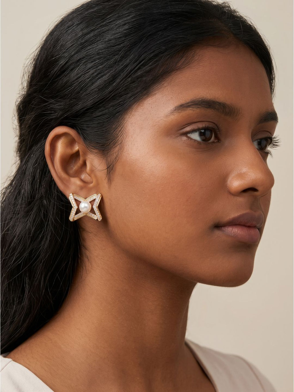 Opal Clopa Stud Naveen (Sadar market)
