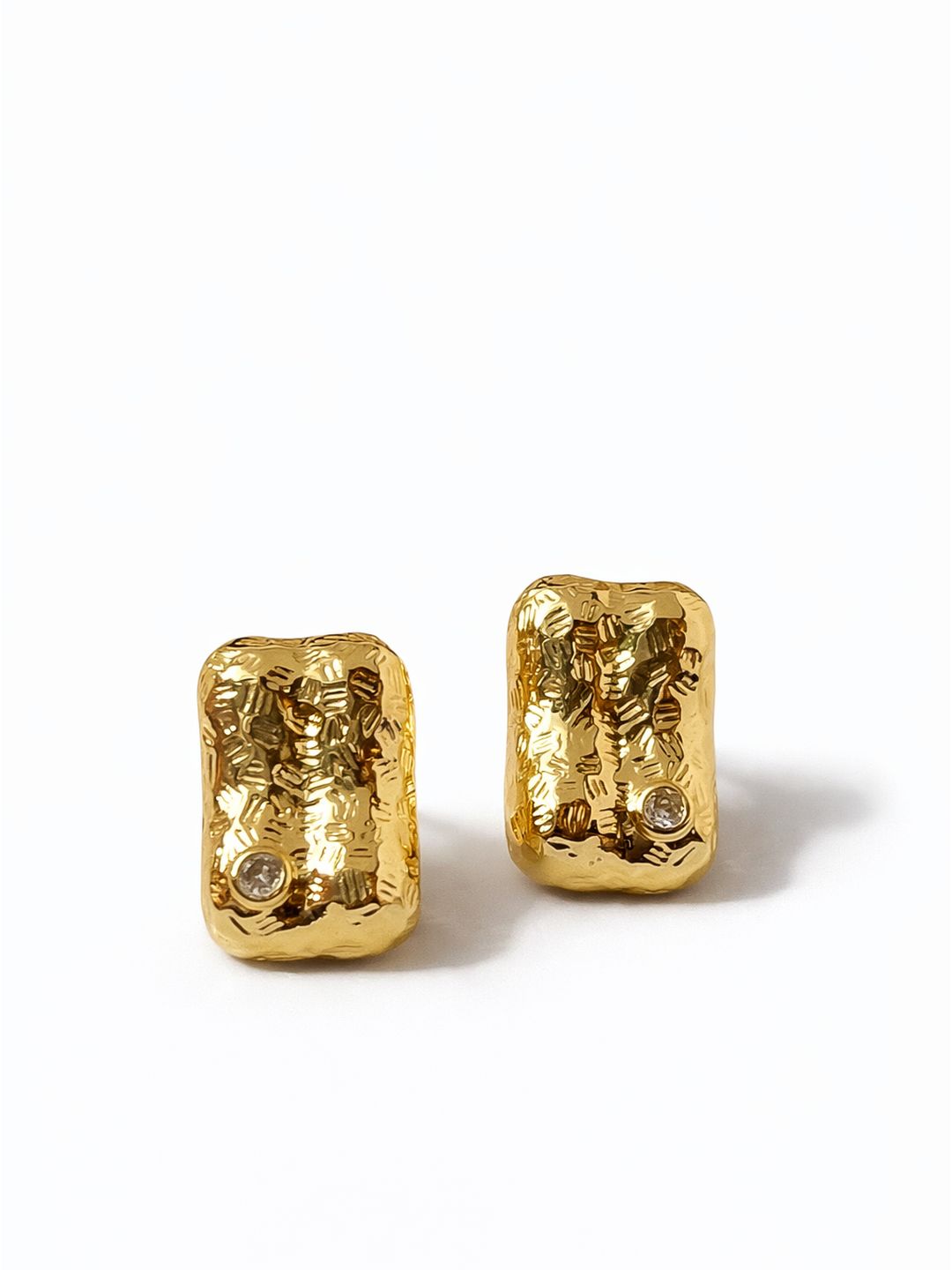 Bone Gem Stud Naveen (Sadar market)