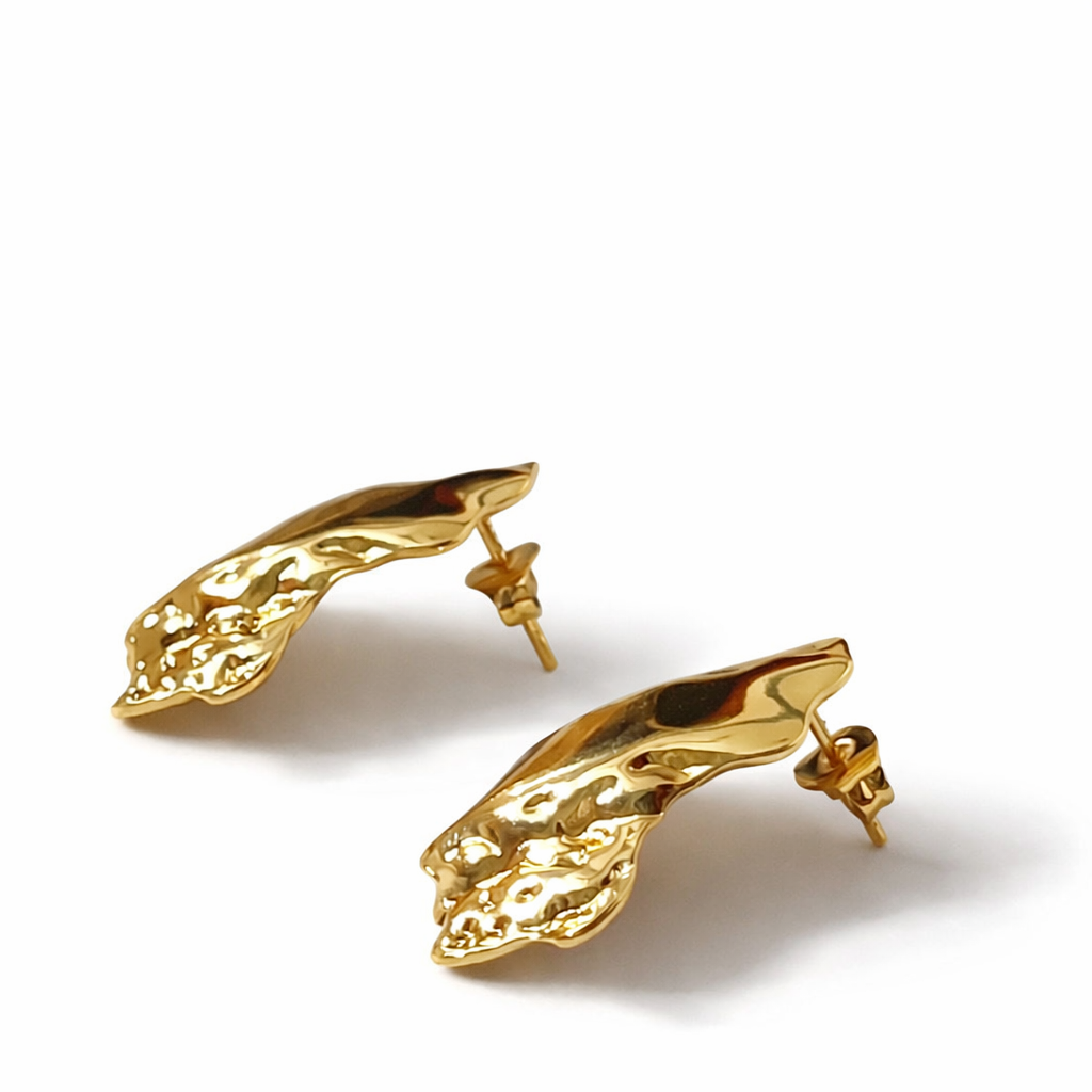 Ona Jwelix Fero Semi Stud earring close up polished finish artificial jewellery India