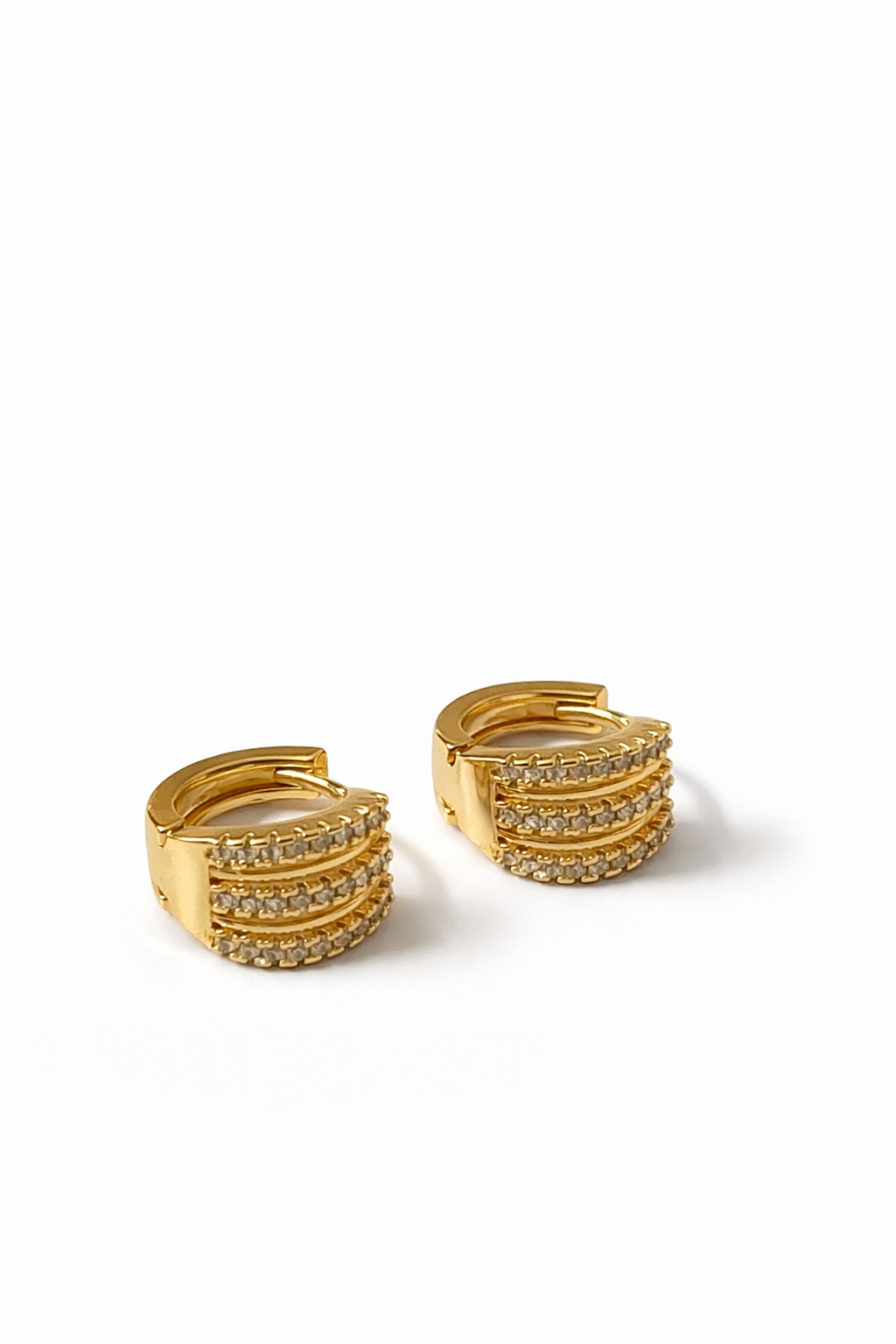 Ona Jwelix Lofaao Stud minimalist round gold stud earring for women