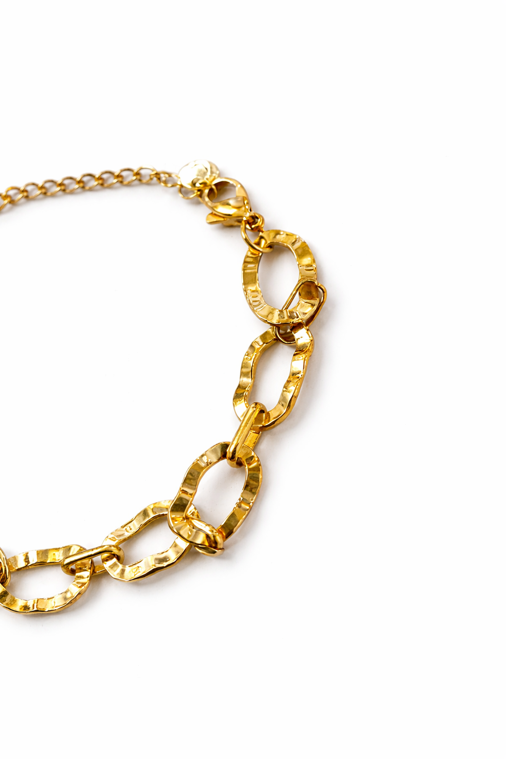 Ona Jwelix Meros Xo Bracelet close up romantic gold bangle artificial jewellery India

