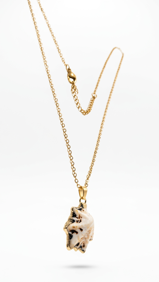 Ona Jwelix Temo Shell Necklace side view clean shell gold chain necklace India