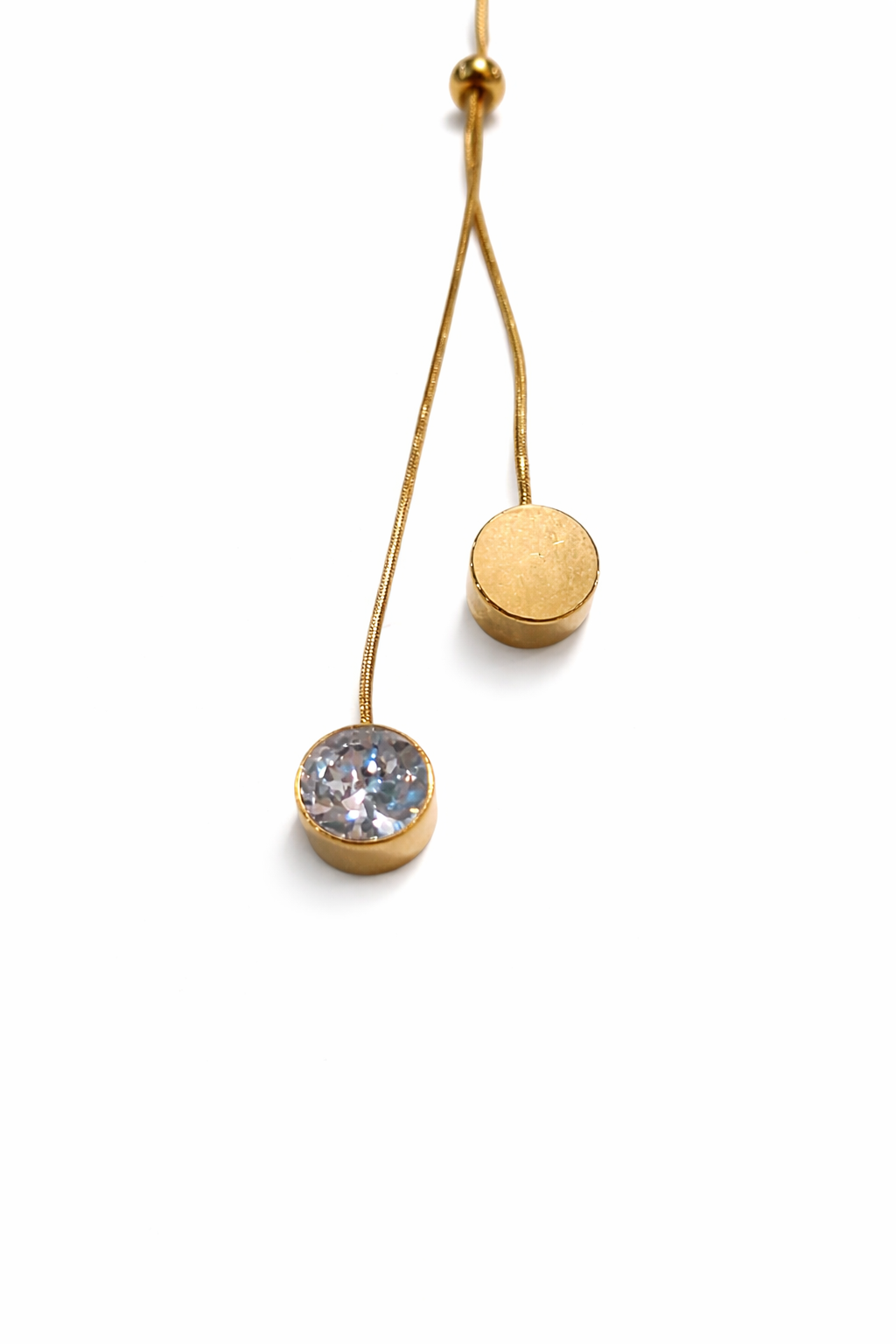 Ona Jwelix Tupi Pine Necklace close up botanical boho necklace artificial jewellery India