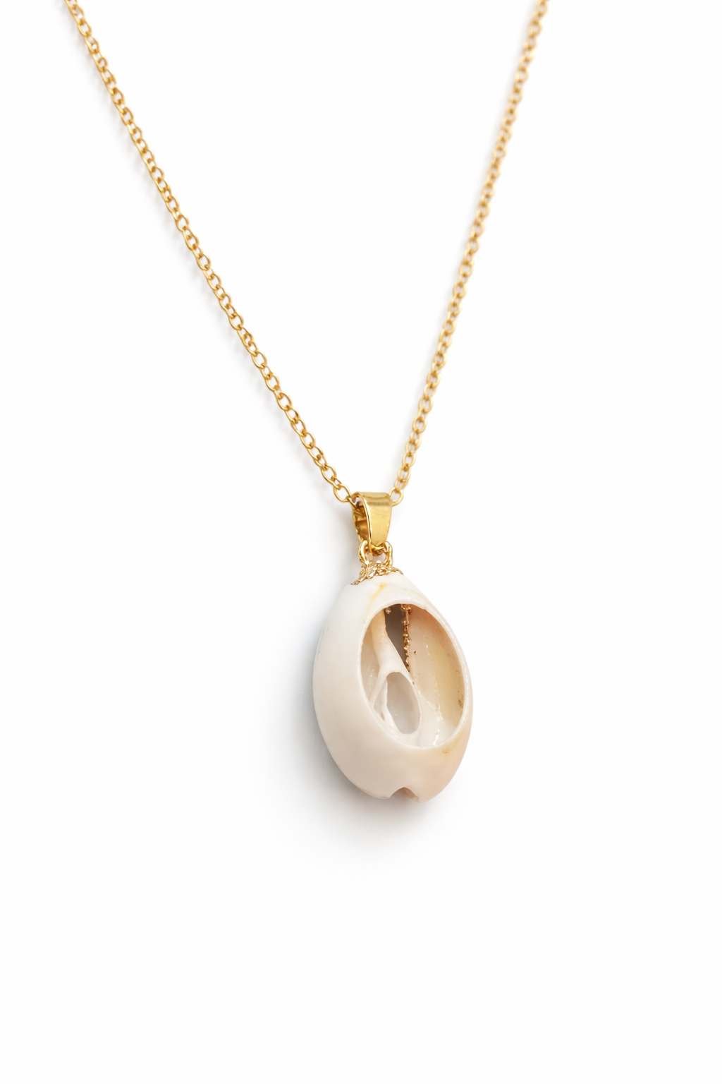 Ona Jwelix Umia Shell Necklace coastal boho shell pendant necklace for girls